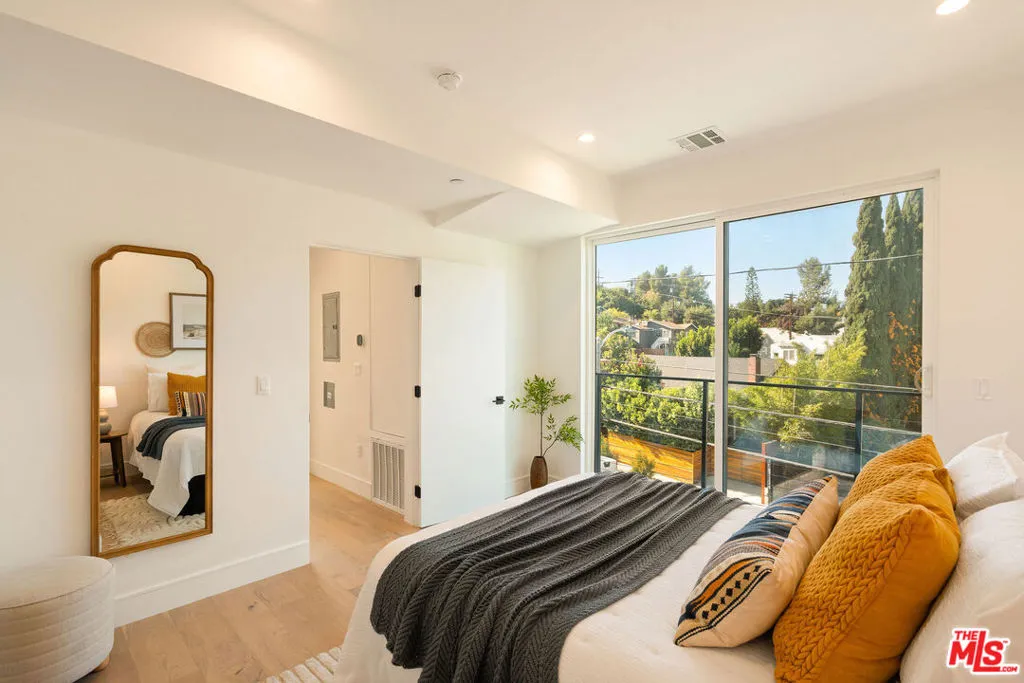 6048 Burwood Avenue, Los Angeles, California 90042 home-pic-23